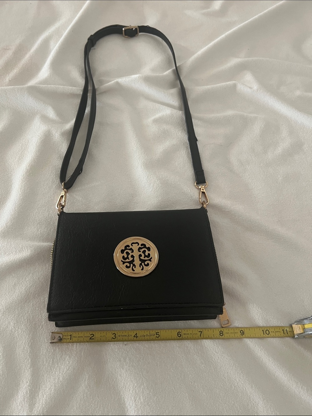 #2604**Black Vintage Crossbody Bag with Gold Medallion - Picture 5 of 17